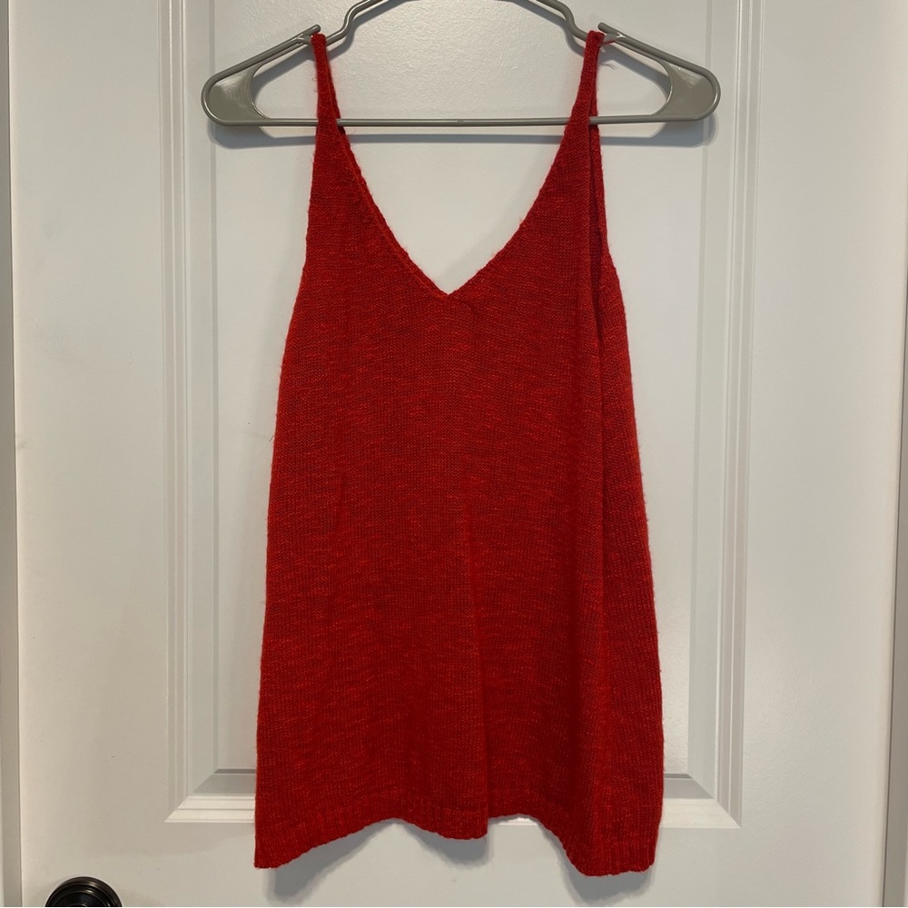 Red knit tank with stars - Picture 2 of 4